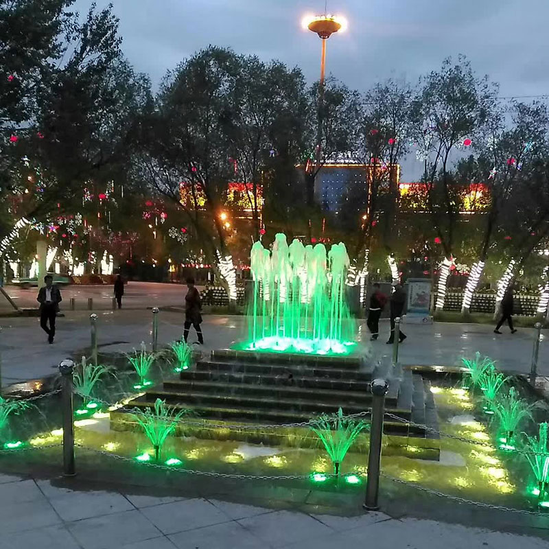 路口广场阶梯喷泉绿色灯效